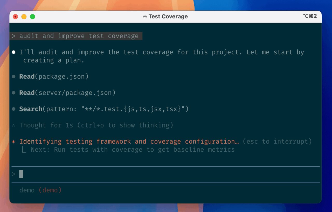 Claude Code en una terminal, leyendo los archivos de un proyecto y buscando sus pruebas antes de cambiar nada