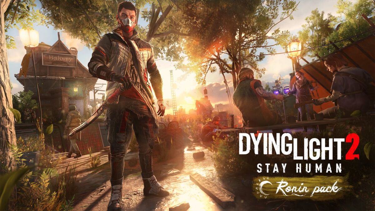 Aiden con la ropa del Ronin Pack, máscara roja y una katana en la mano, en un asentamiento de Villedor al atardecer