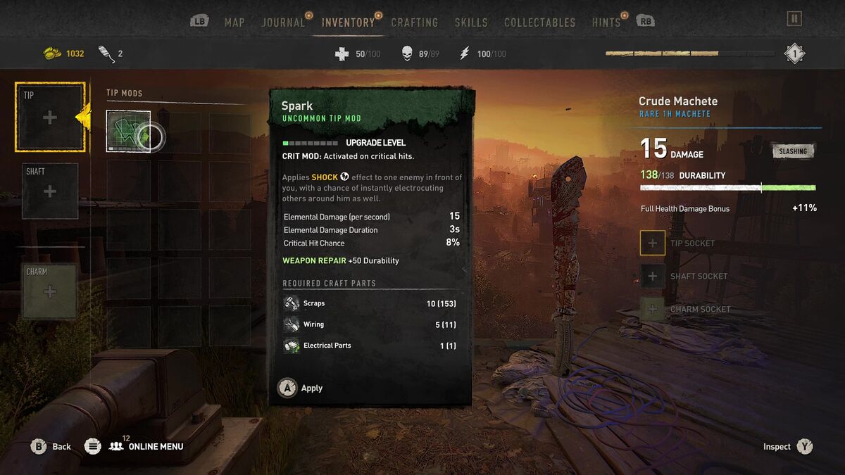 Inventario del juego con la ficha de la modificación Spark y un arma al lado