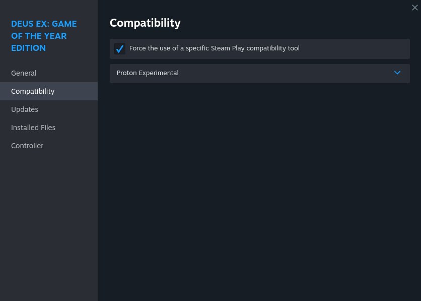 Propiedades de un juego en Steam, apartado Compatibility, con la casilla para forzar una herramienta de Steam Play marcada y Proton elegido debajo